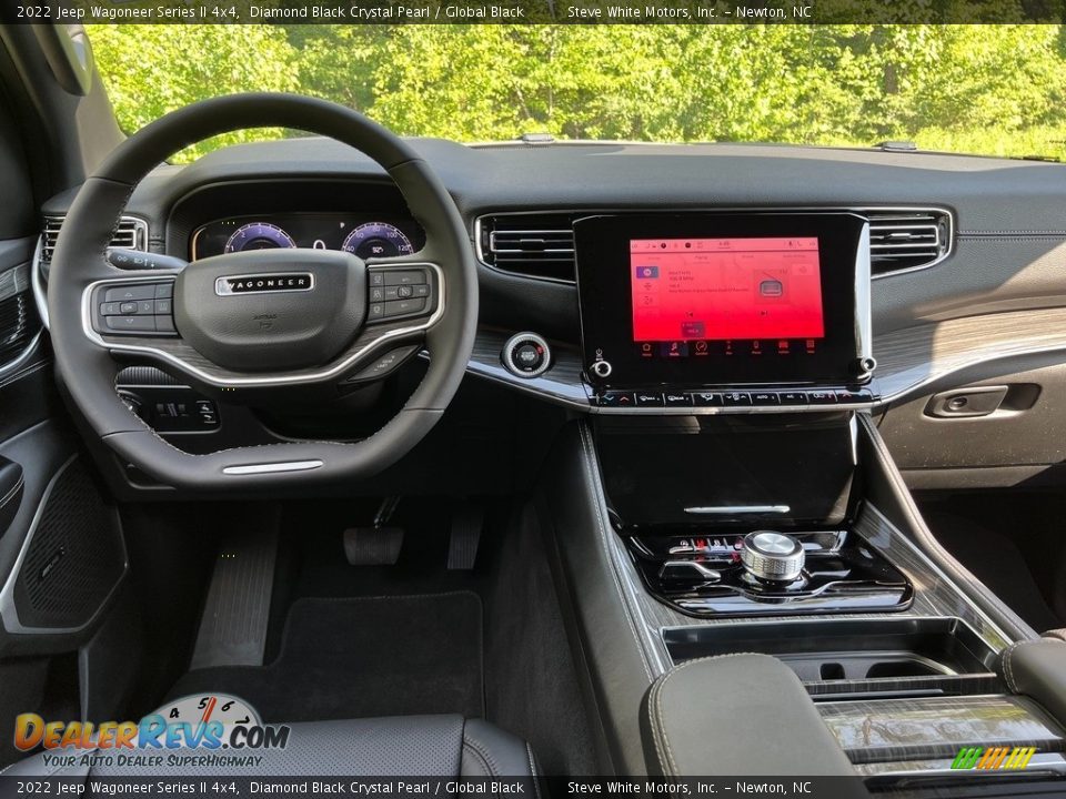 Dashboard of 2022 Jeep Wagoneer Series II 4x4 Photo #23