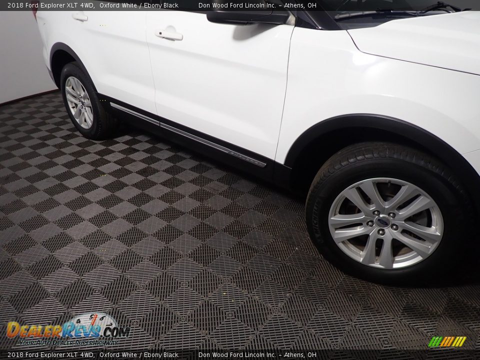 2018 Ford Explorer XLT 4WD Oxford White / Ebony Black Photo #4
