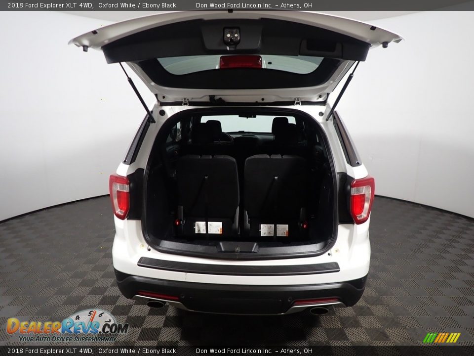 2018 Ford Explorer XLT 4WD Oxford White / Ebony Black Photo #14