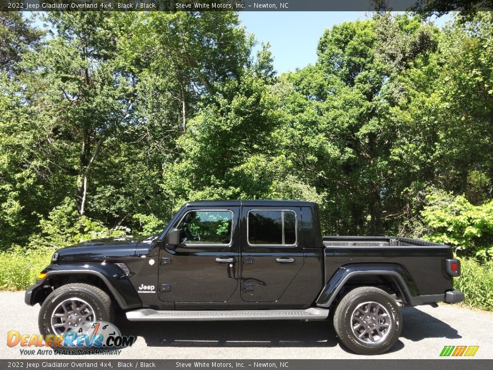 2022 Jeep Gladiator Overland 4x4 Black / Black Photo #1