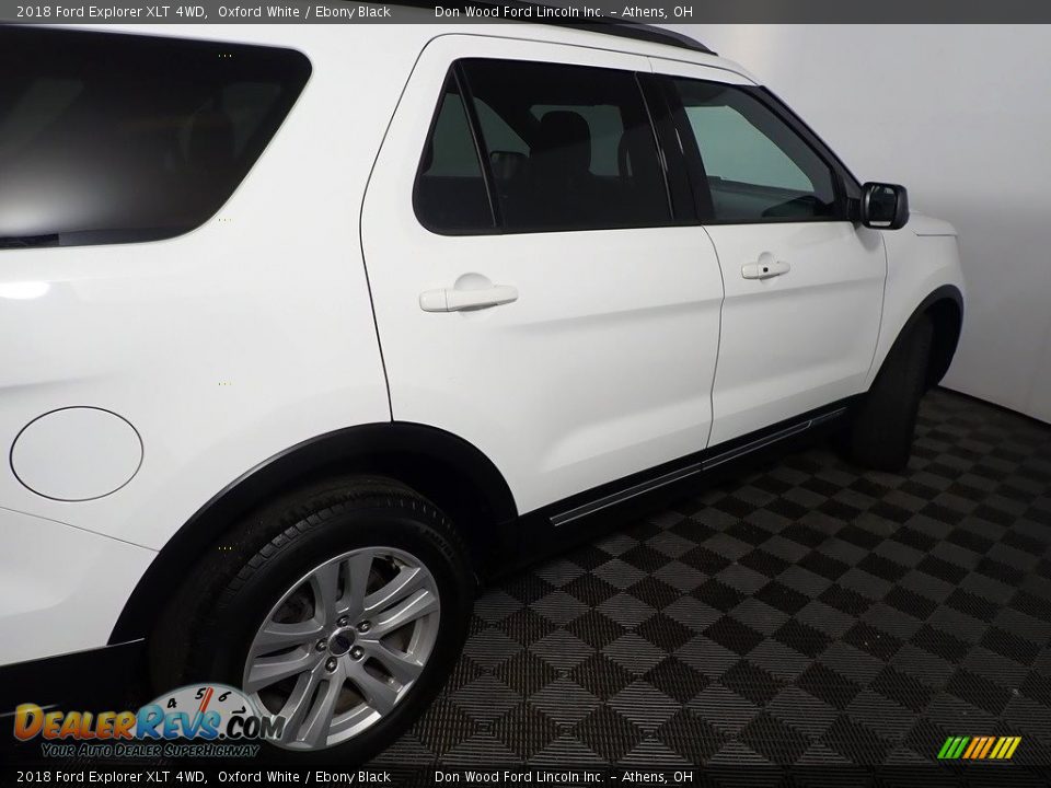 2018 Ford Explorer XLT 4WD Oxford White / Ebony Black Photo #19