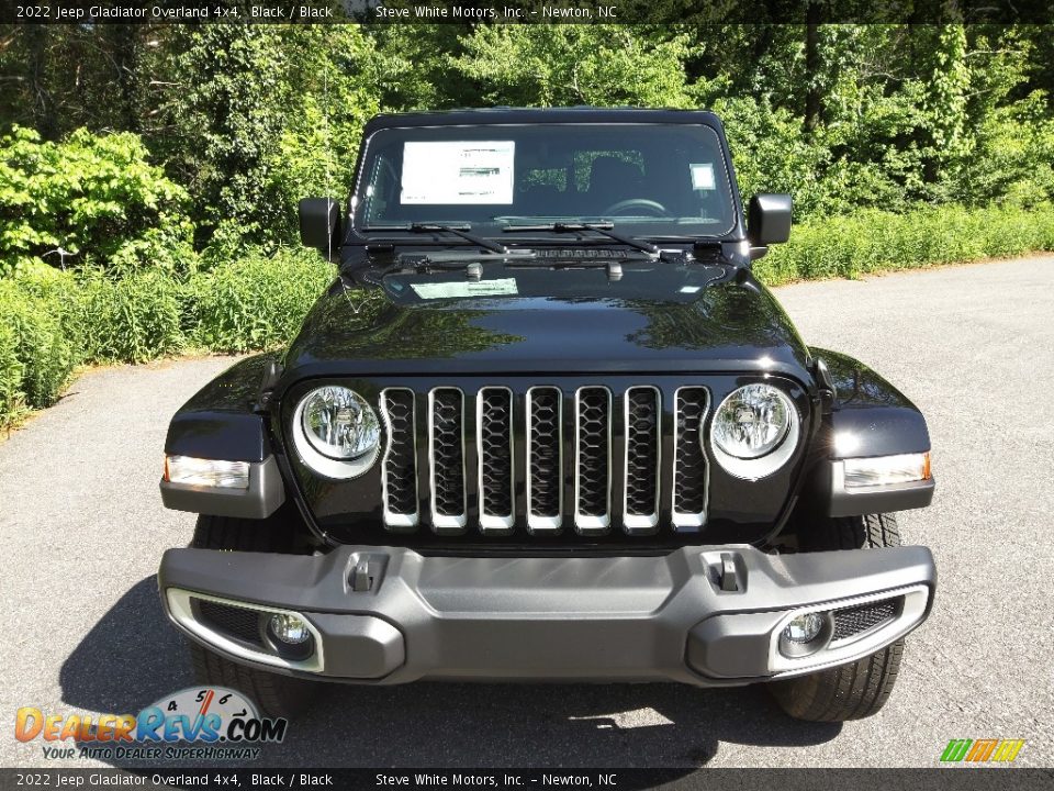 2022 Jeep Gladiator Overland 4x4 Black / Black Photo #3