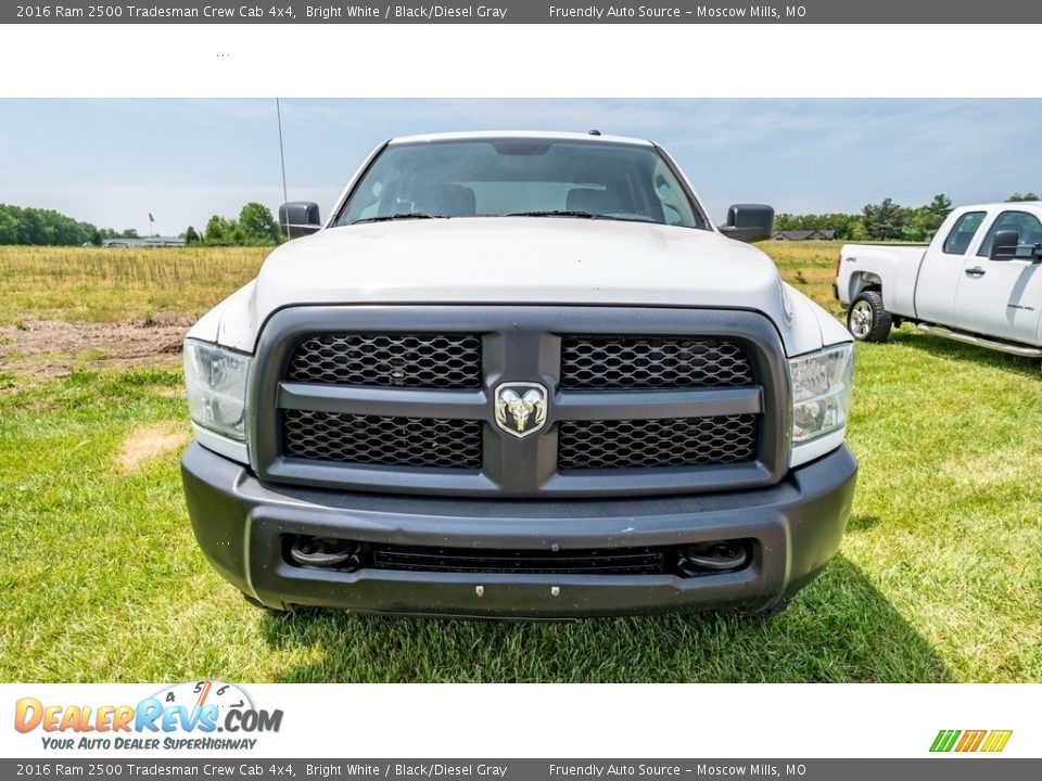 2016 Ram 2500 Tradesman Crew Cab 4x4 Bright White / Black/Diesel Gray Photo #9