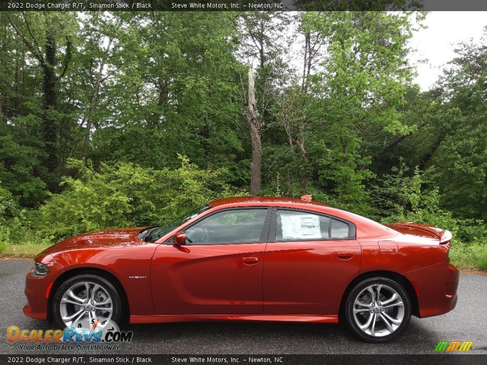 Sinamon Stick 2022 Dodge Charger R/T Photo #1