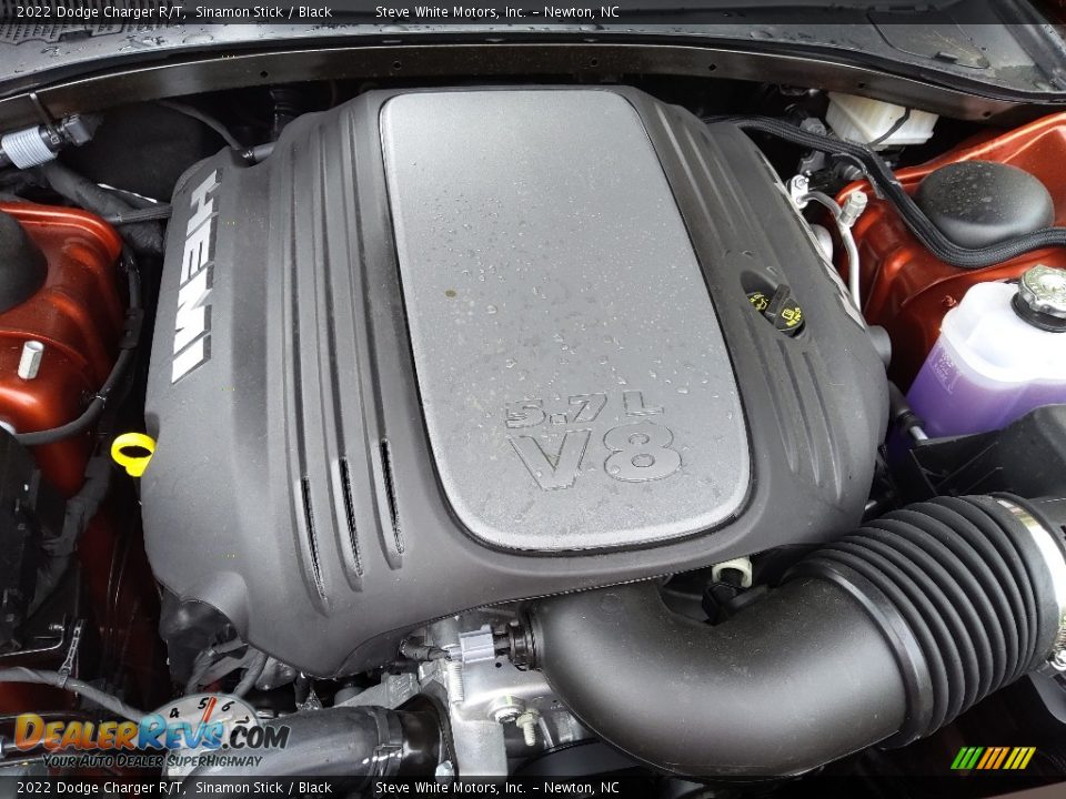 2022 Dodge Charger R/T 5.7 Liter HEMI OHV 16-Valve VVT V8 Engine Photo #9