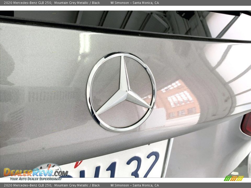 2020 Mercedes-Benz GLB 250 Mountain Grey Metallic / Black Photo #31