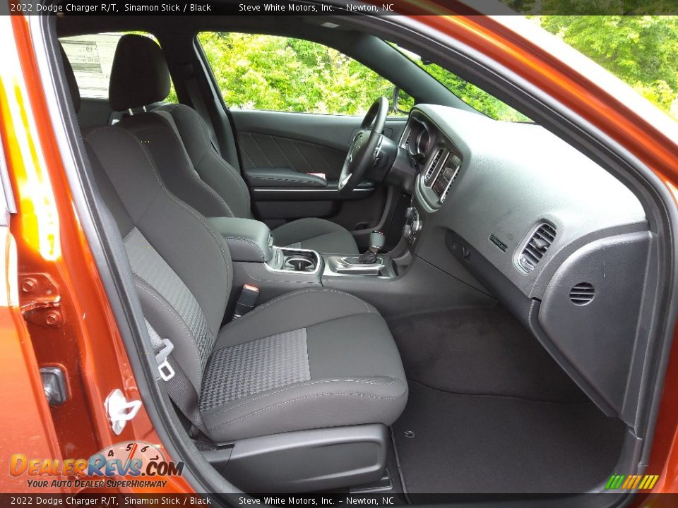 Front Seat of 2022 Dodge Charger R/T Photo #16