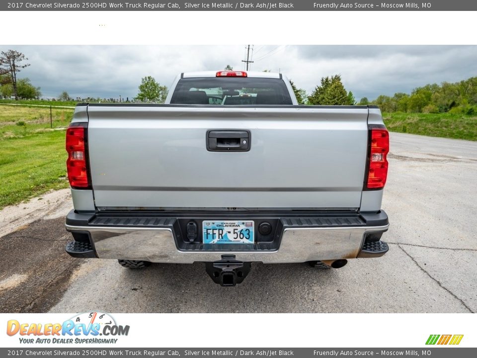 2017 Chevrolet Silverado 2500HD Work Truck Regular Cab Silver Ice Metallic / Dark Ash/Jet Black Photo #4