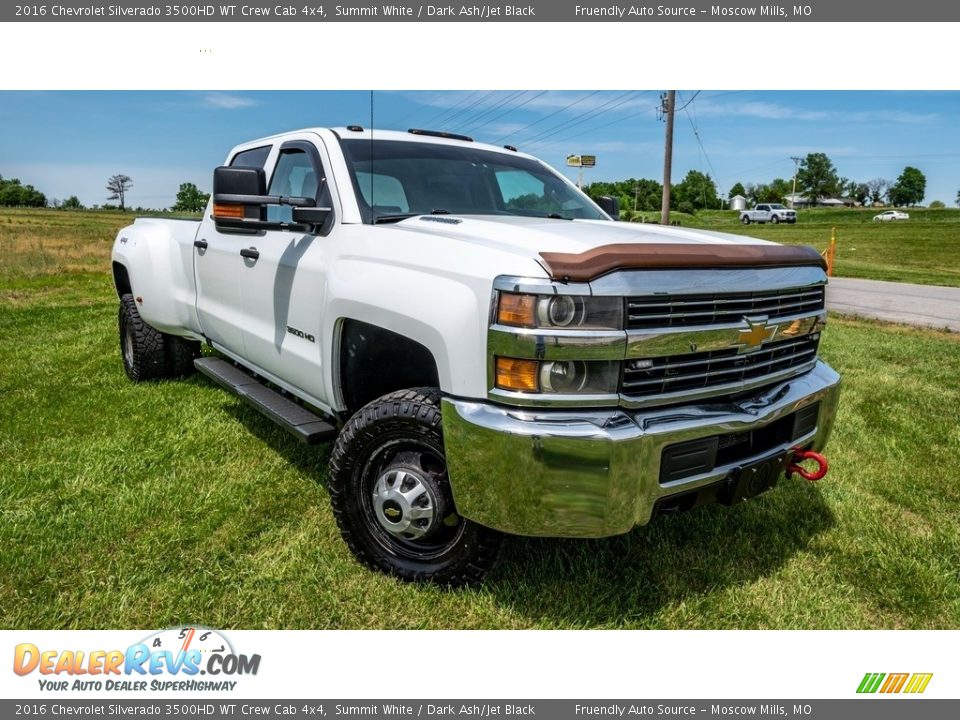 Front 3/4 View of 2016 Chevrolet Silverado 3500HD WT Crew Cab 4x4 Photo #1