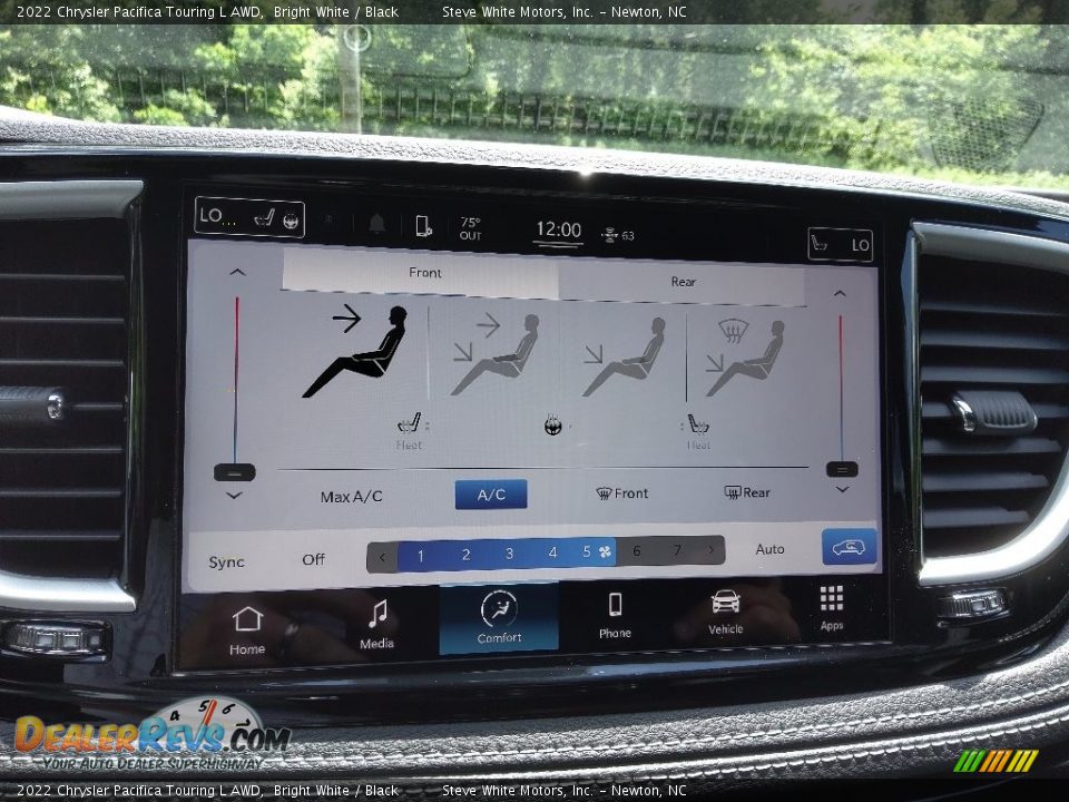 Controls of 2022 Chrysler Pacifica Touring L AWD Photo #23