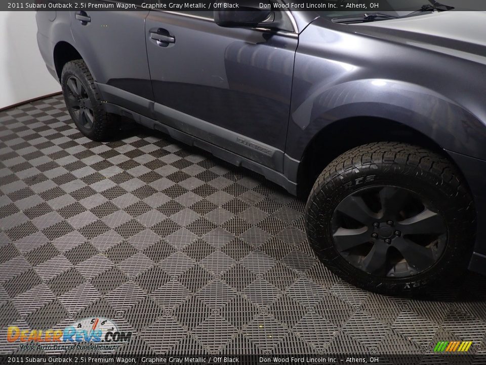2011 Subaru Outback 2.5i Premium Wagon Graphite Gray Metallic / Off Black Photo #4