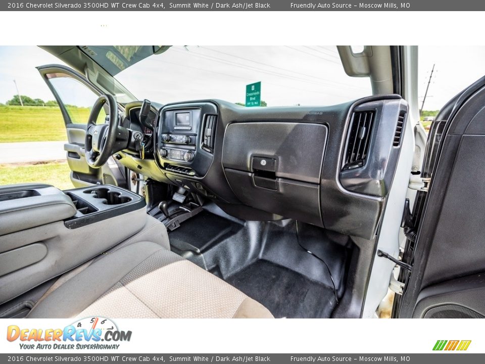 2016 Chevrolet Silverado 3500HD WT Crew Cab 4x4 Summit White / Dark Ash/Jet Black Photo #23