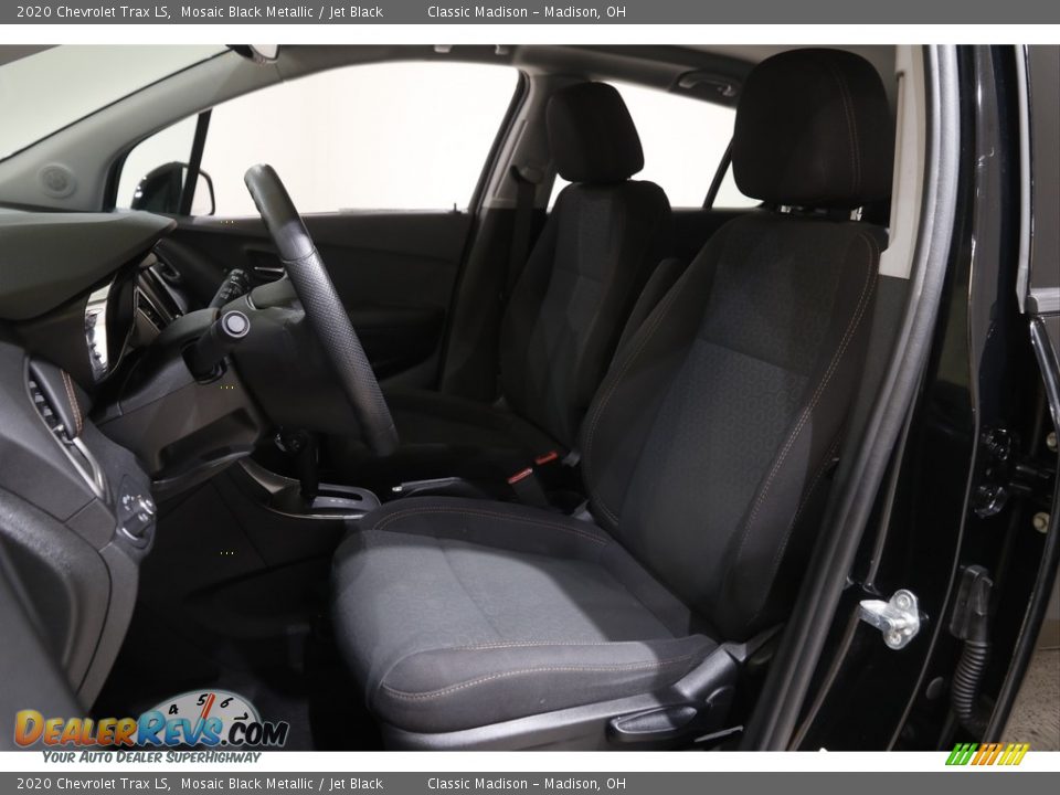 2020 Chevrolet Trax LS Mosaic Black Metallic / Jet Black Photo #5