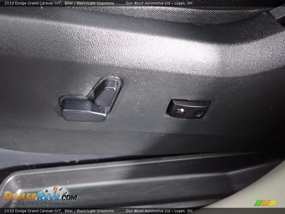2019 Dodge Grand Caravan SXT Billet / Black/Light Graystone Photo #14