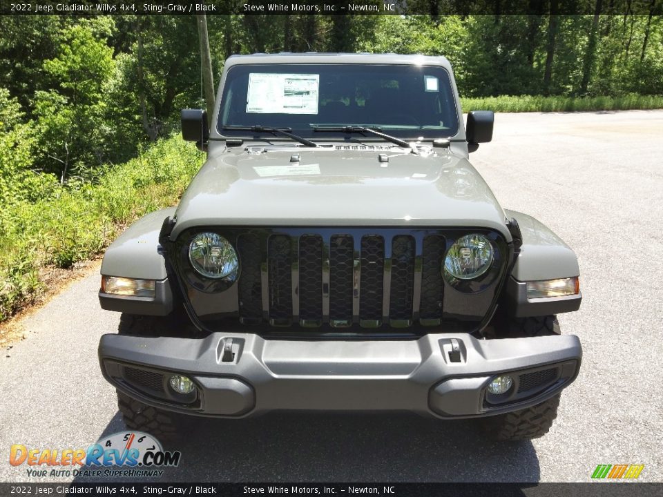 2022 Jeep Gladiator Willys 4x4 Sting-Gray / Black Photo #3