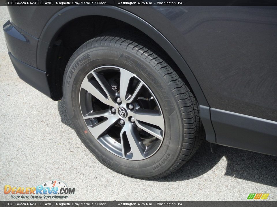 2018 Toyota RAV4 XLE AWD Magnetic Gray Metallic / Black Photo #3