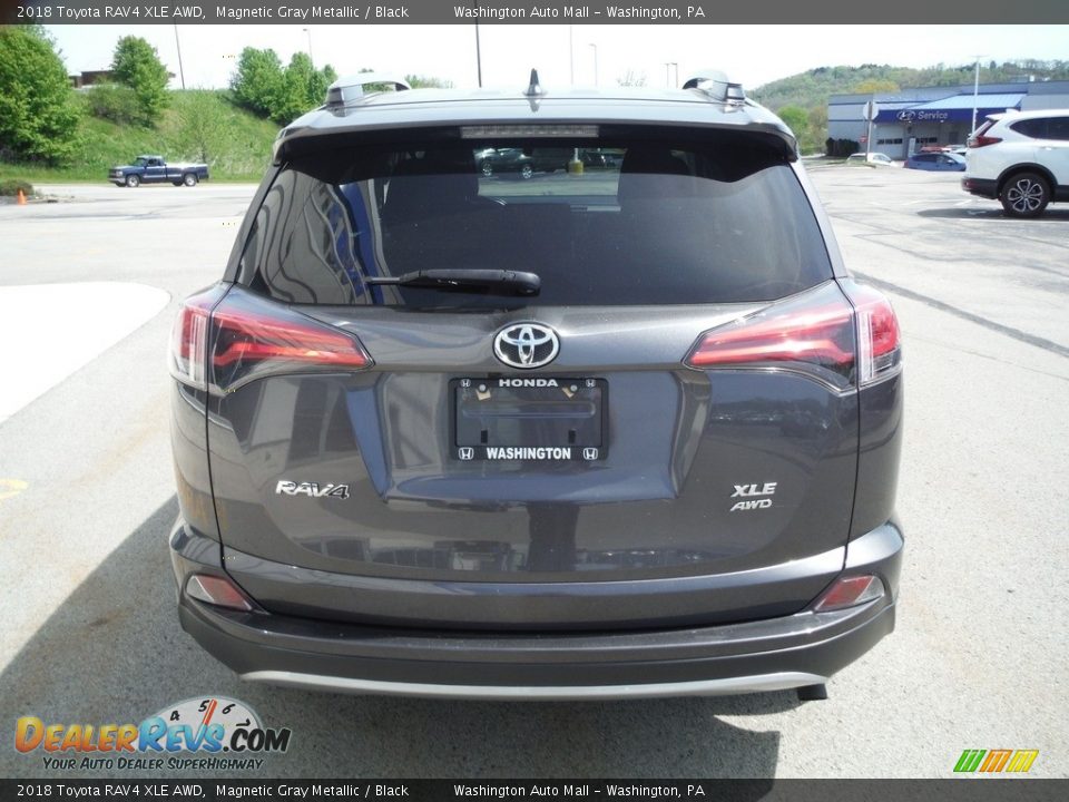 2018 Toyota RAV4 XLE AWD Magnetic Gray Metallic / Black Photo #10