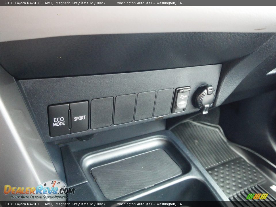 2018 Toyota RAV4 XLE AWD Magnetic Gray Metallic / Black Photo #19
