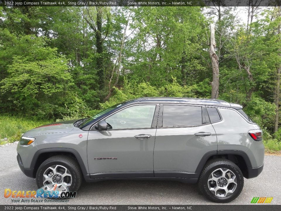 2022 Jeep Compass Trailhawk 4x4 Sting Gray / Black/Ruby Red Photo #1