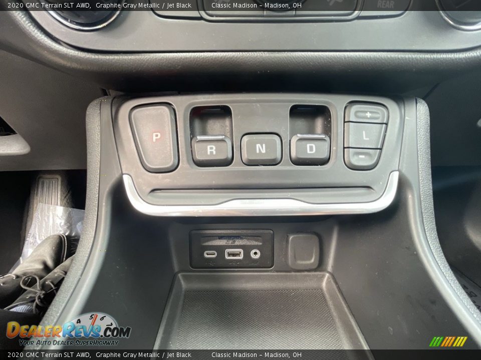 Controls of 2020 GMC Terrain SLT AWD Photo #14