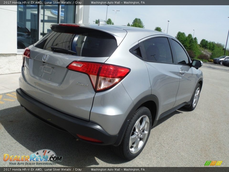 2017 Honda HR-V EX AWD Lunar Silver Metallic / Gray Photo #10