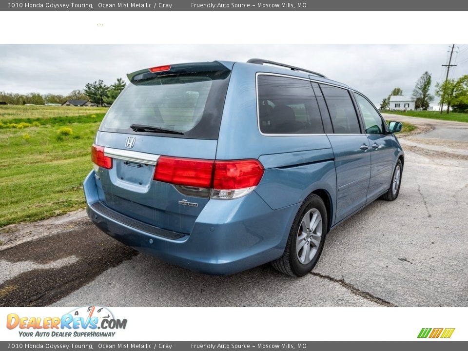 2010 Honda Odyssey Touring Ocean Mist Metallic / Gray Photo #17