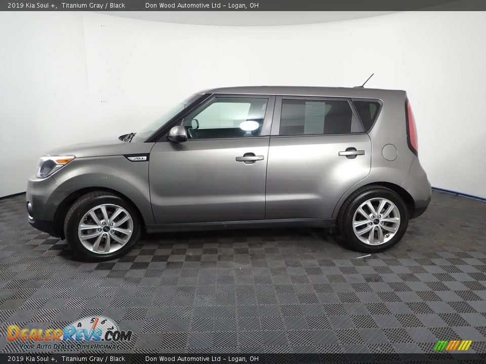 Titanium Gray 2019 Kia Soul + Photo #6