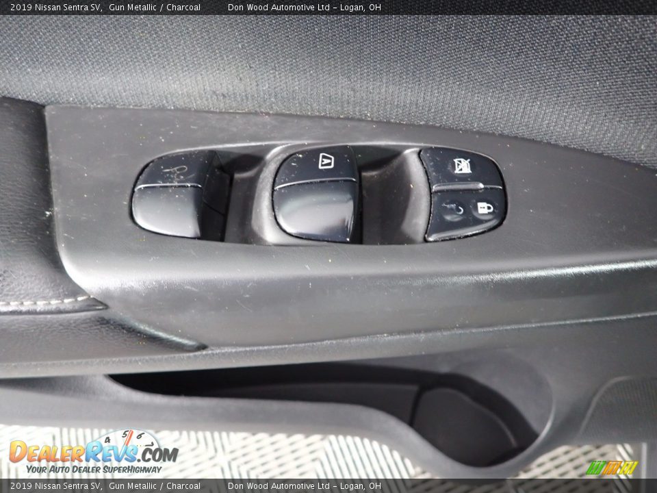 2019 Nissan Sentra SV Gun Metallic / Charcoal Photo #13