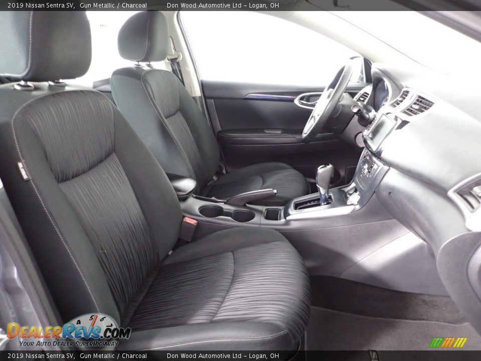 2019 Nissan Sentra SV Gun Metallic / Charcoal Photo #27