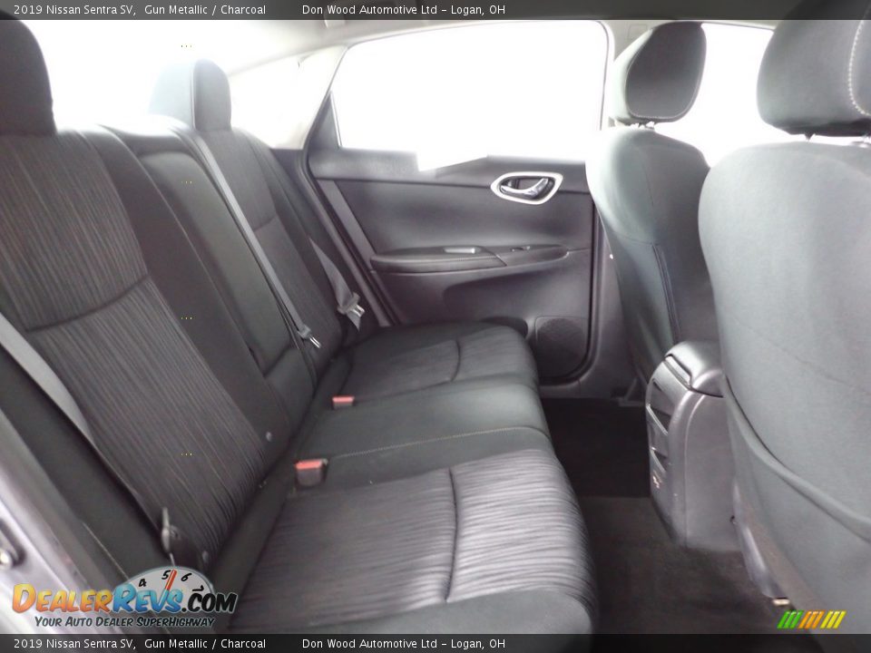 2019 Nissan Sentra SV Gun Metallic / Charcoal Photo #29