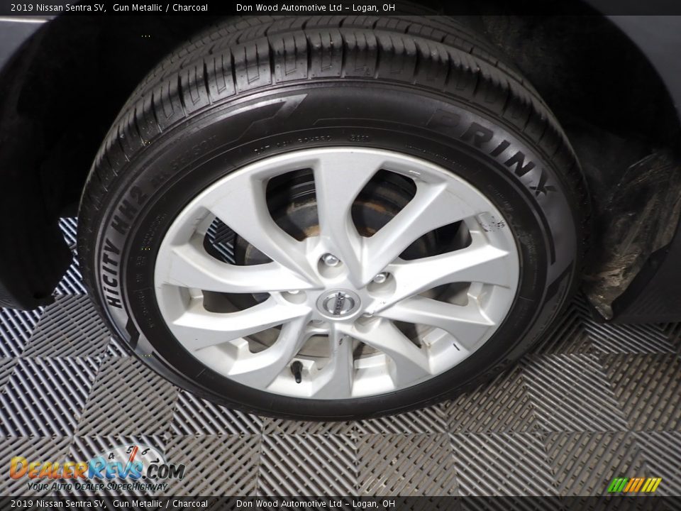 2019 Nissan Sentra SV Gun Metallic / Charcoal Photo #30