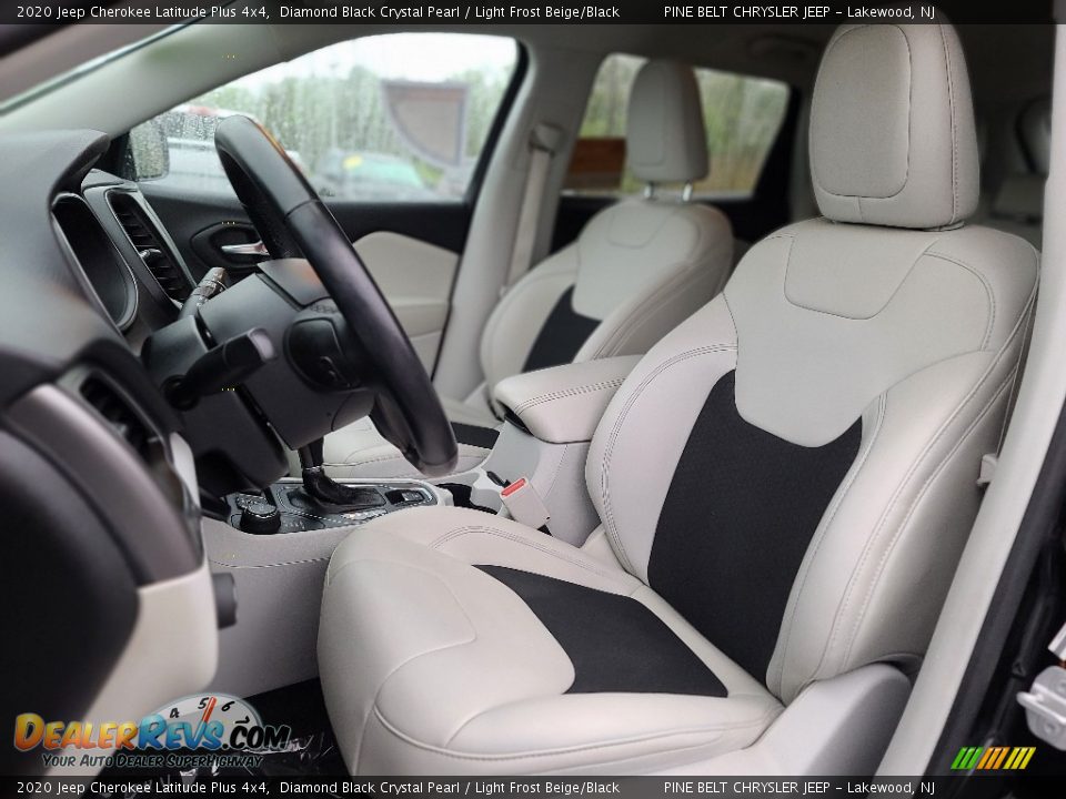 Front Seat of 2020 Jeep Cherokee Latitude Plus 4x4 Photo #31