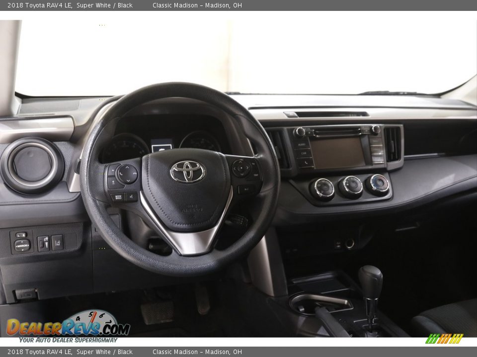 2018 Toyota RAV4 LE Super White / Black Photo #6