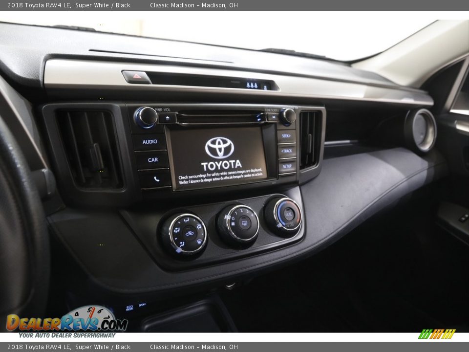 2018 Toyota RAV4 LE Super White / Black Photo #9