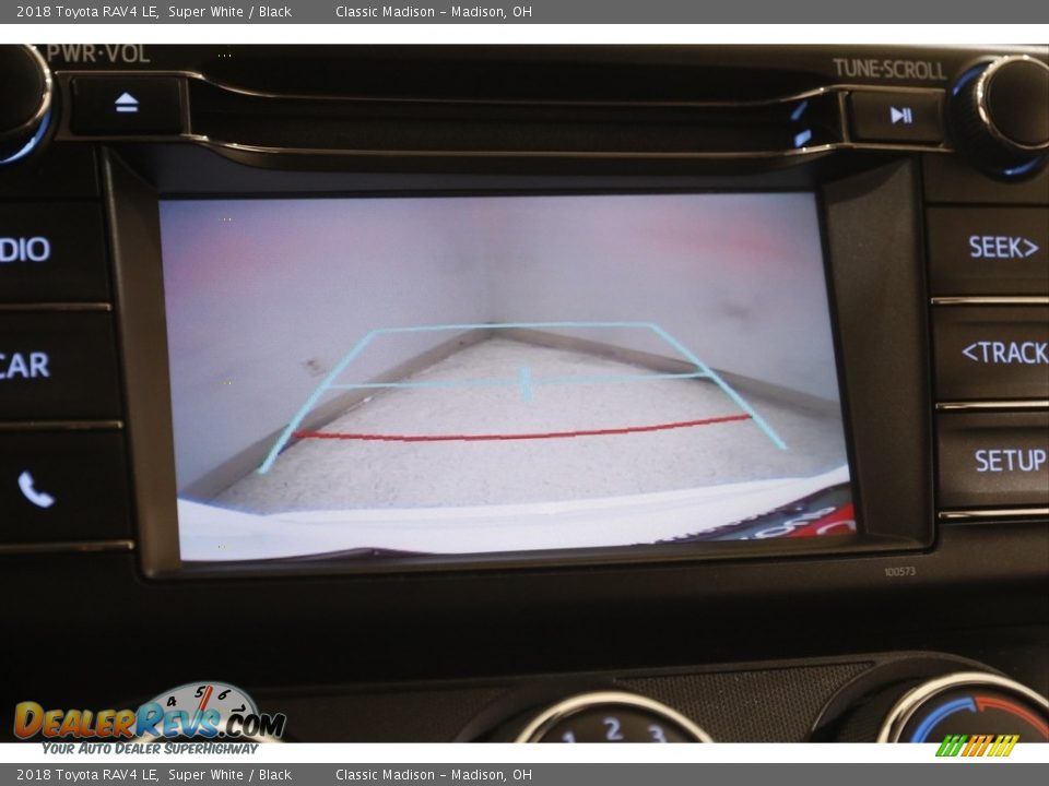 2018 Toyota RAV4 LE Super White / Black Photo #12
