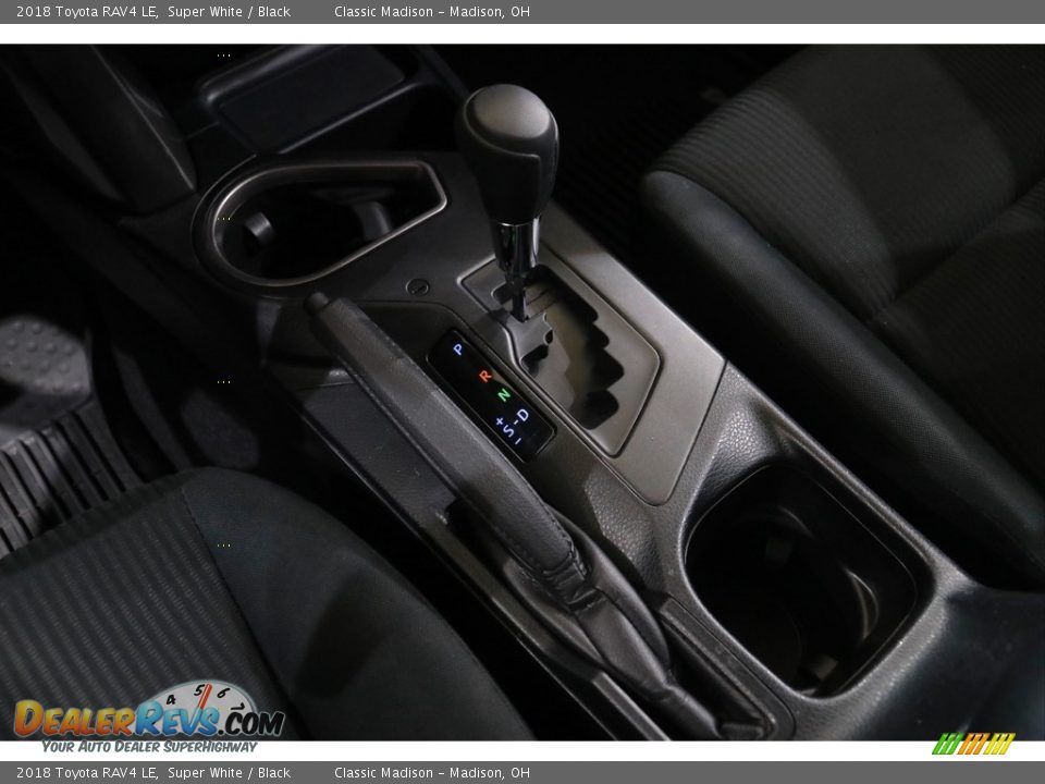 2018 Toyota RAV4 LE Super White / Black Photo #14