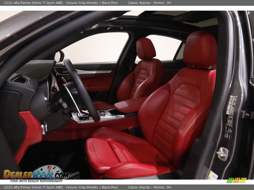 2020 Alfa Romeo Stelvio TI Sport AWD Vesuvio Gray Metallic / Black/Red Photo #5