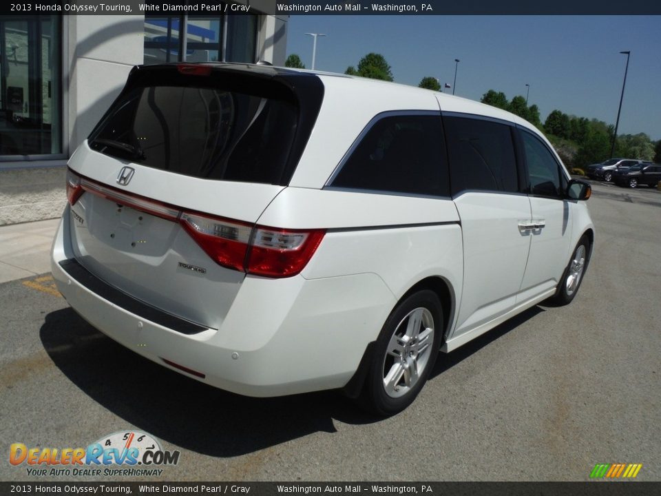 2013 Honda Odyssey Touring White Diamond Pearl / Gray Photo #9