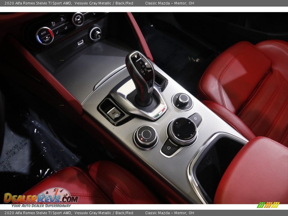 2020 Alfa Romeo Stelvio TI Sport AWD Vesuvio Gray Metallic / Black/Red Photo #17