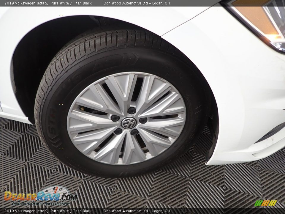 2019 Volkswagen Jetta S Pure White / Titan Black Photo #31