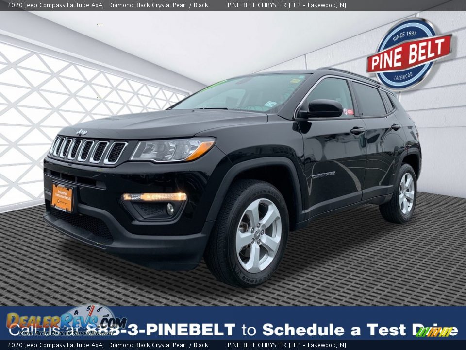 2020 Jeep Compass Latitude 4x4 Diamond Black Crystal Pearl / Black Photo #1