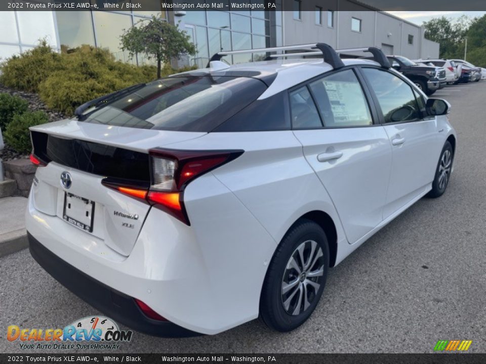 White 2022 Toyota Prius XLE AWD-e Photo #9