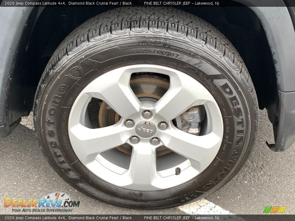2020 Jeep Compass Latitude 4x4 Diamond Black Crystal Pearl / Black Photo #13