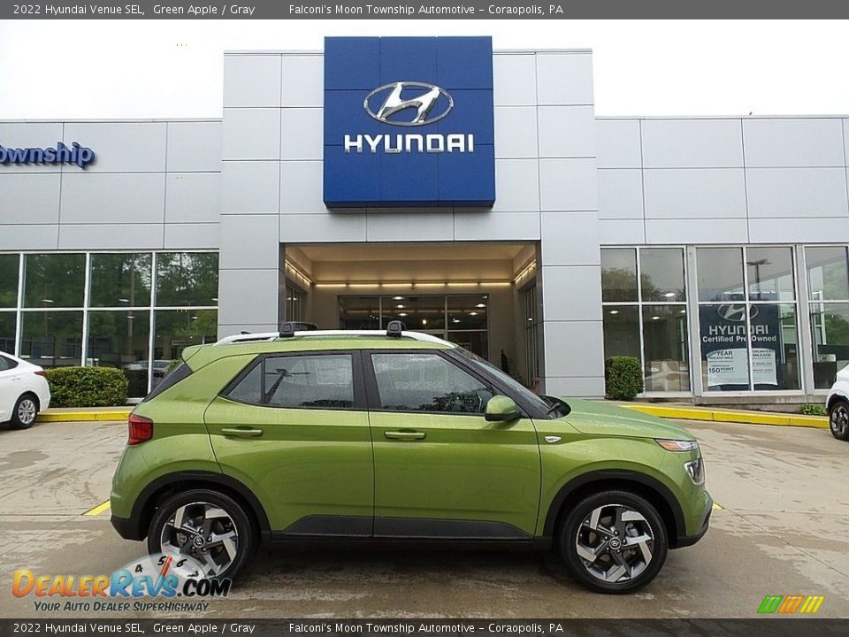 2022 Hyundai Venue SEL Green Apple / Gray Photo #1