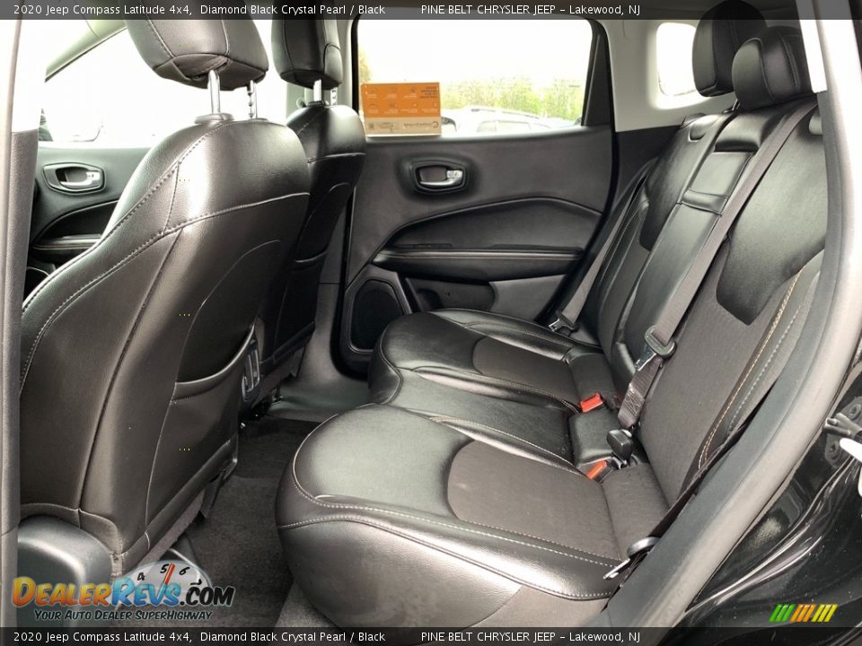 2020 Jeep Compass Latitude 4x4 Diamond Black Crystal Pearl / Black Photo #24