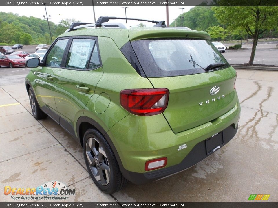 2022 Hyundai Venue SEL Green Apple / Gray Photo #5