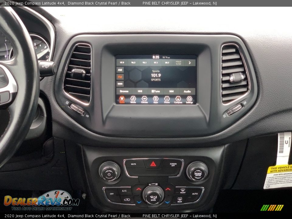2020 Jeep Compass Latitude 4x4 Diamond Black Crystal Pearl / Black Photo #26