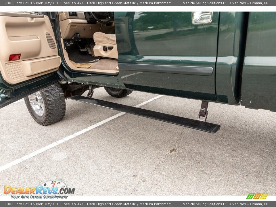 2002 Ford F250 Super Duty XLT SuperCab 4x4 Dark Highland Green Metallic / Medium Parchment Photo #6