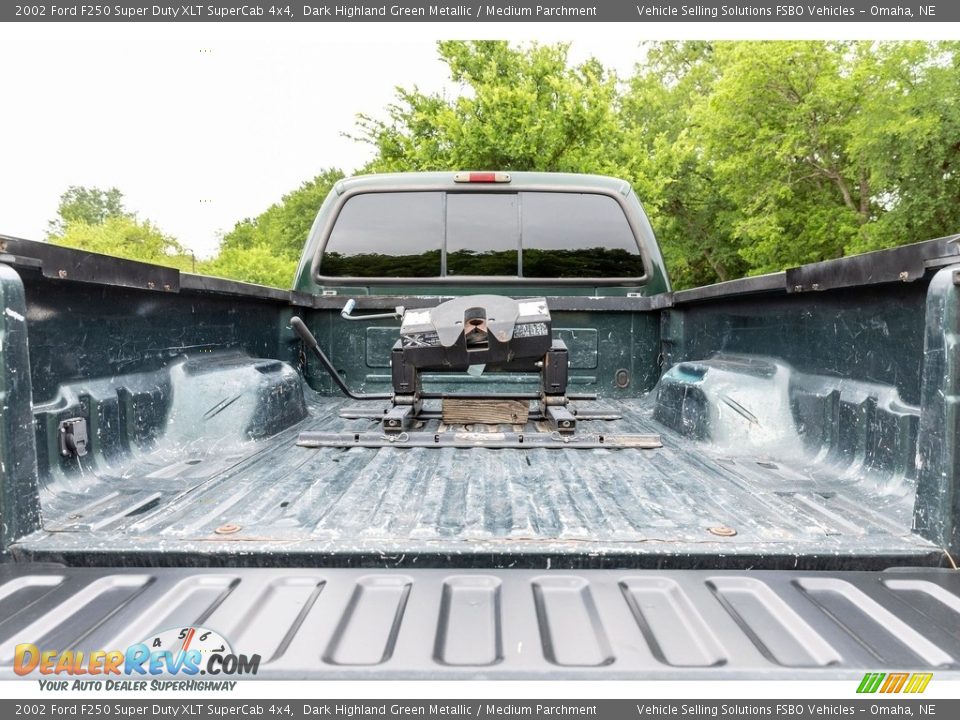 2002 Ford F250 Super Duty XLT SuperCab 4x4 Dark Highland Green Metallic / Medium Parchment Photo #8