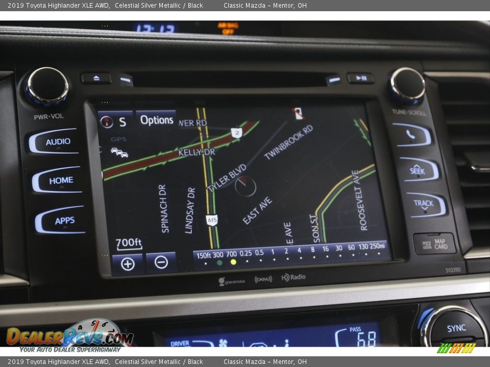 2019 Toyota Highlander XLE AWD Celestial Silver Metallic / Black Photo #12